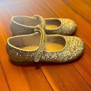Mini Boden glitter Mary Jane dress shoes